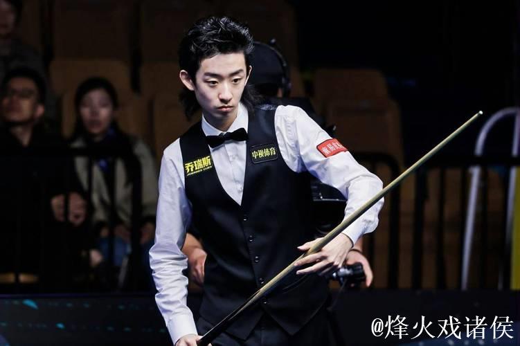 斯诺克国际锦标赛:吴宜泽力克赵心童挺进决赛 斯诺克国际锦标赛:吴宜泽力克赵心童挺进决赛